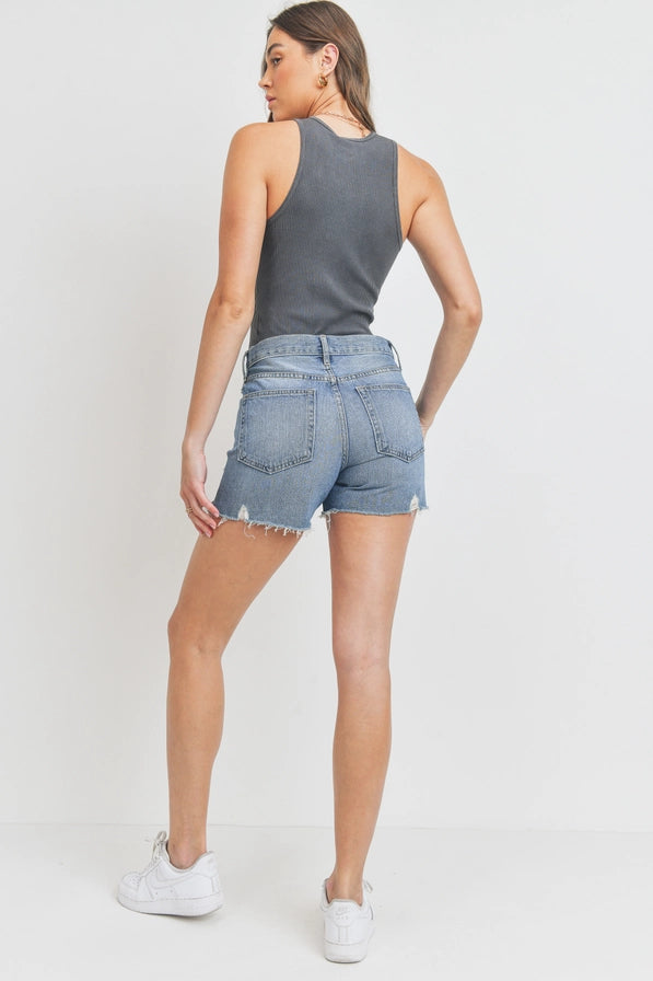 Clean High Rise Slit Short