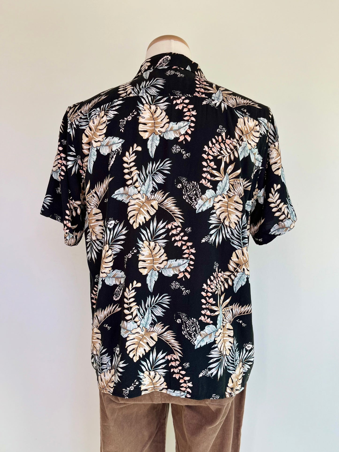 Tropical Paisley SS Shirt