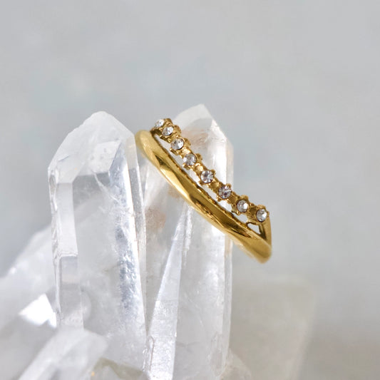 Crystal Stacked Wave Ring