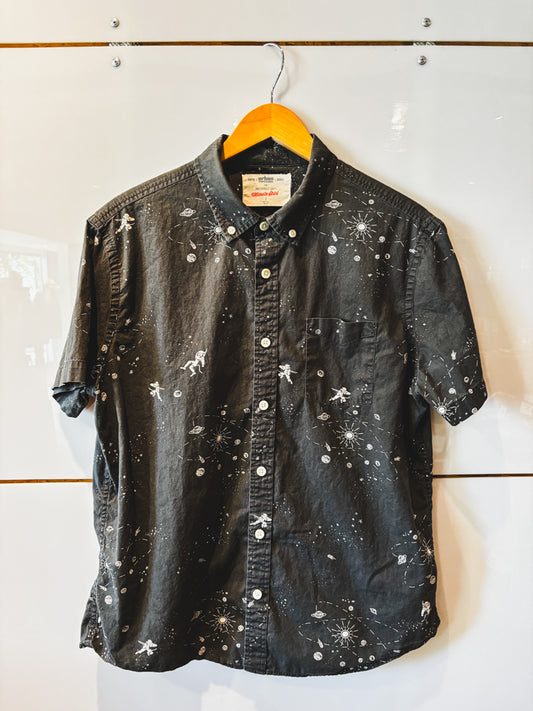 Urban Pipeline cat astronauts grey s/s button-up - previously loved