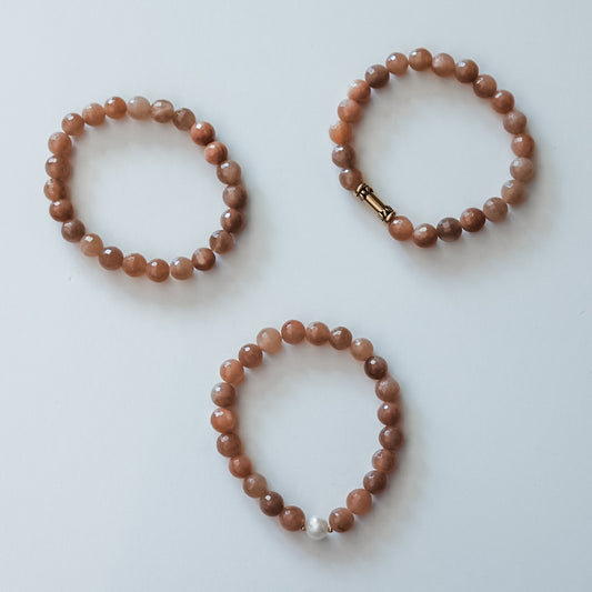 Golden Horizon Bracelet -Peach Moonstone