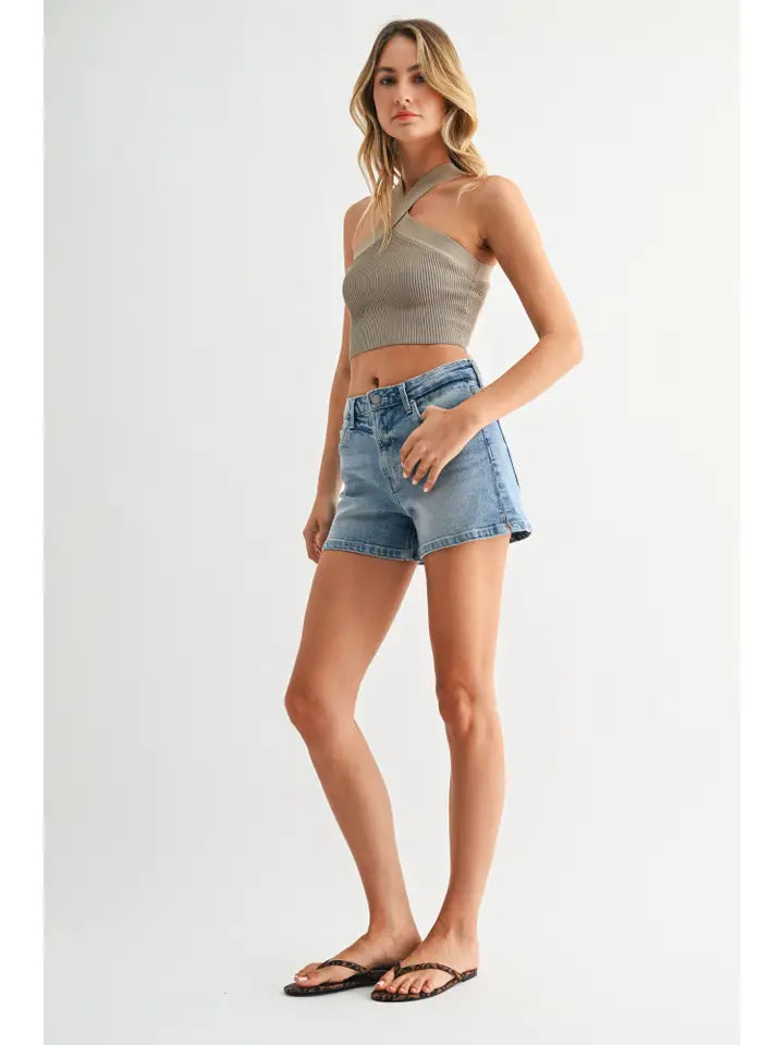 Regular Hem Stretch Short w Hidden Slit