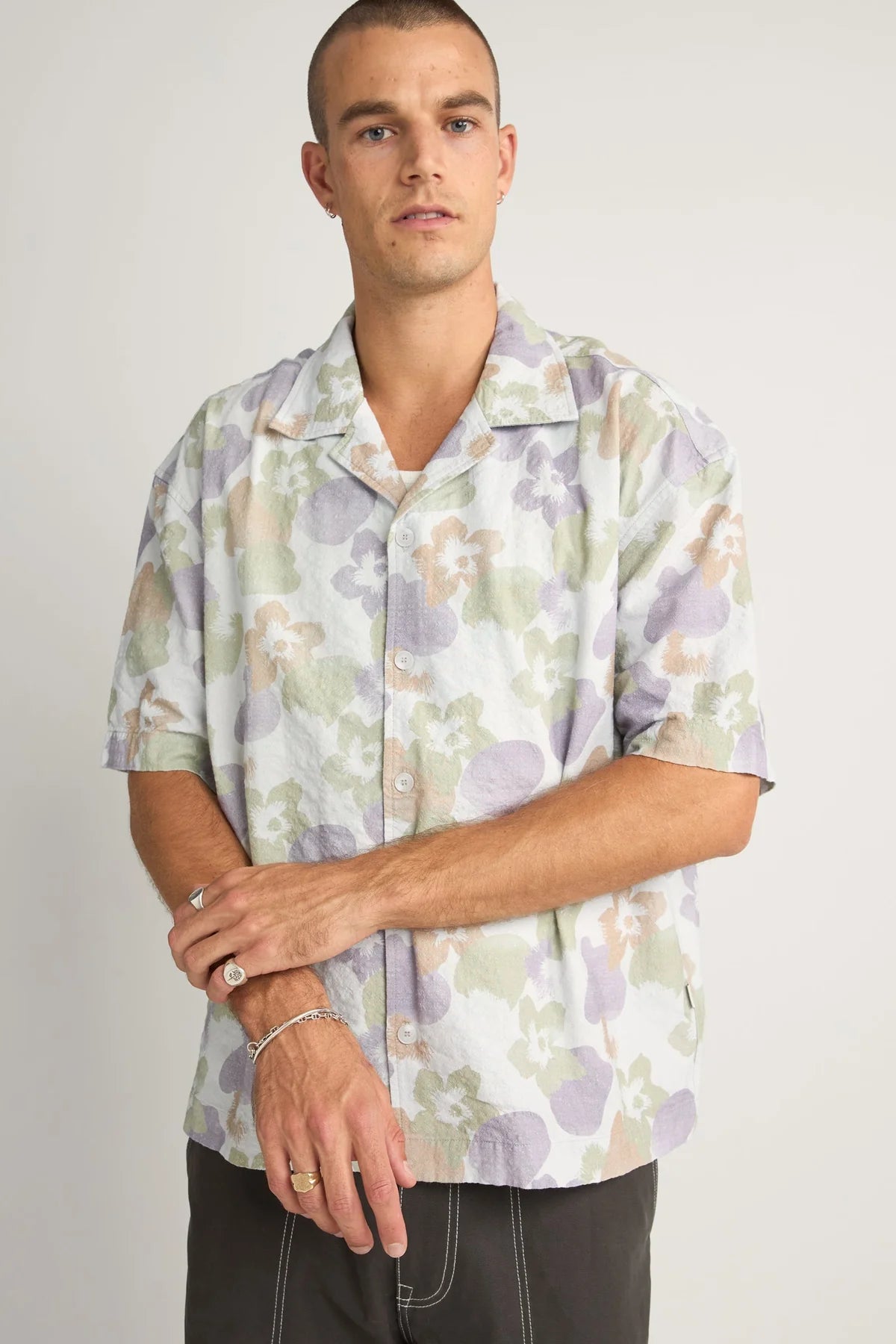 Relaxed Floral Camo Ss Shirt