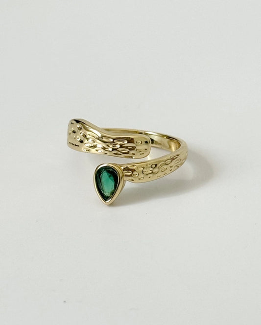 Emerald Grooves Ring