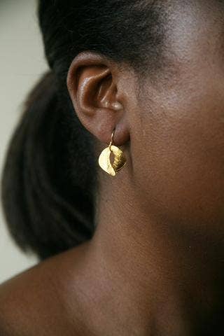 Tiny Sculptured Earring