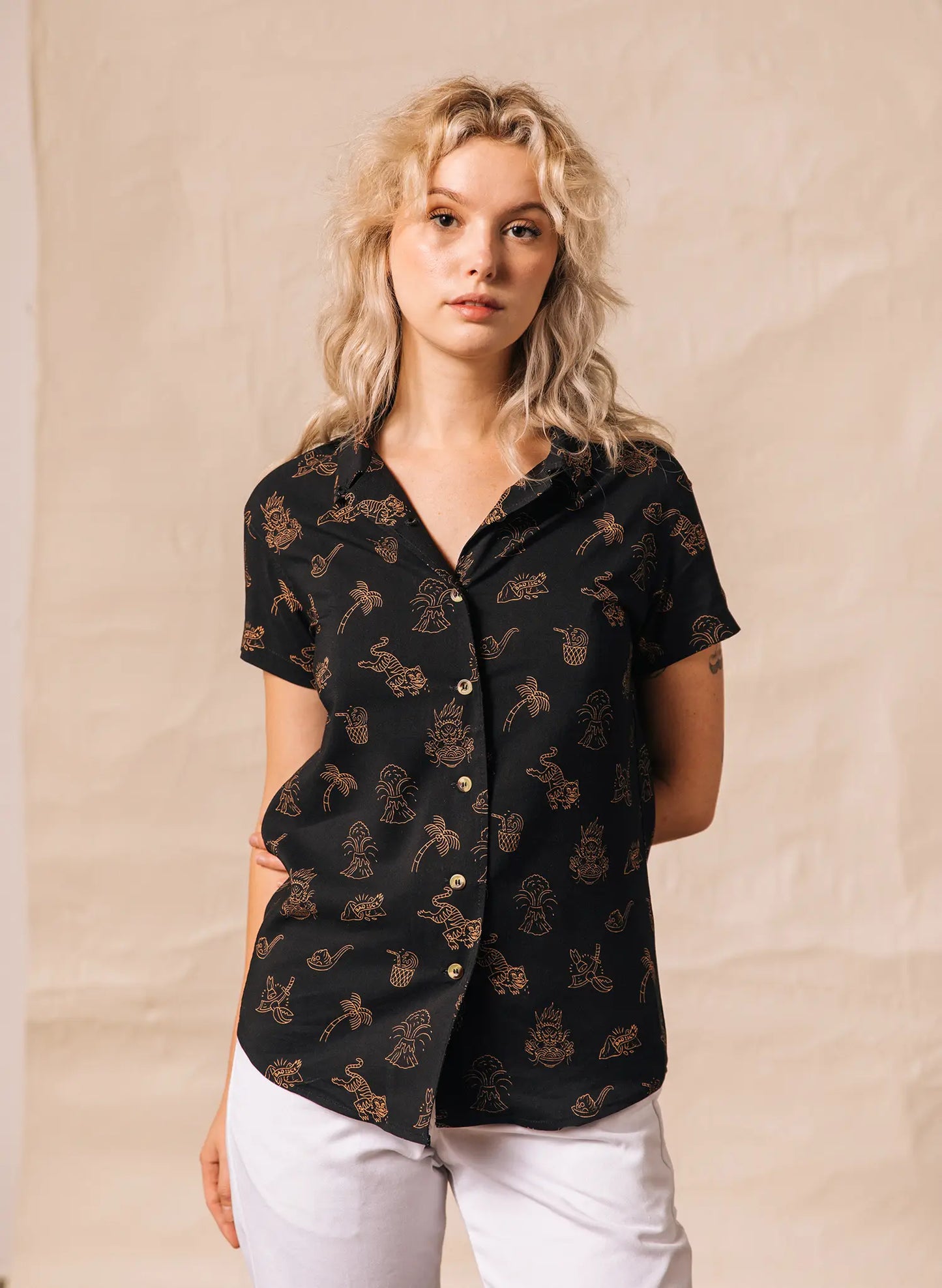 Spicy Noods Womens Button Up